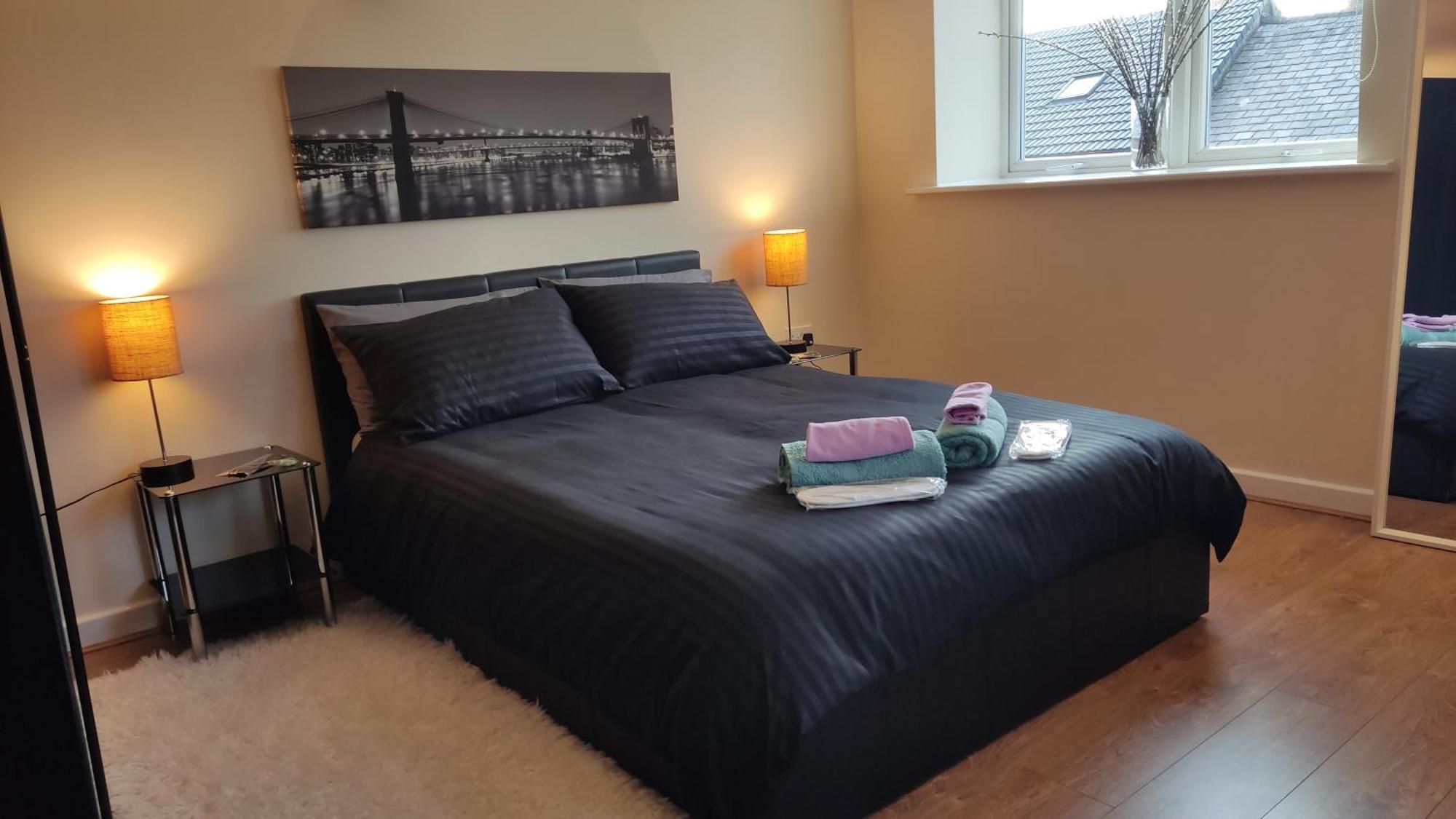 Modern 1-Bed Flat In Wigan Daire Dış mekan fotoğraf